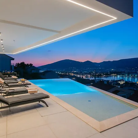Velvet View I Infinity Pool I Sea View Vila Trogir